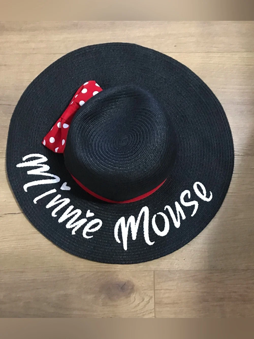 Disney Parks Minnie Mouse Women’s Black Floppy Straw Hat Signature Red Bow